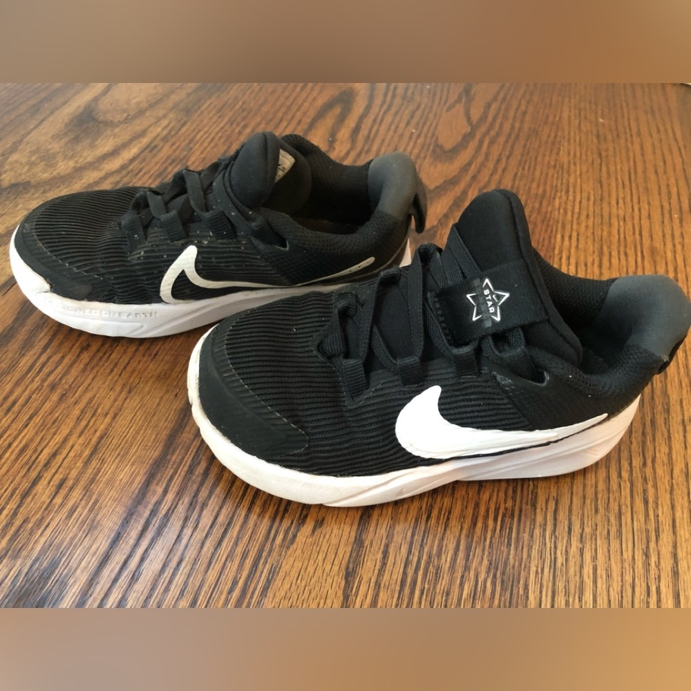 NIKE TODDLER SNEAKERS